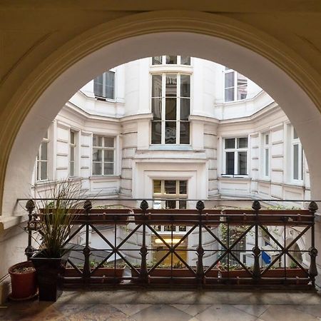 New Spacious Apartment At Superb Location Budapest Exterior photo