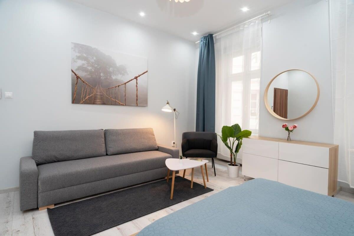 New Spacious Apartment At Superb Location Budapest Exterior photo